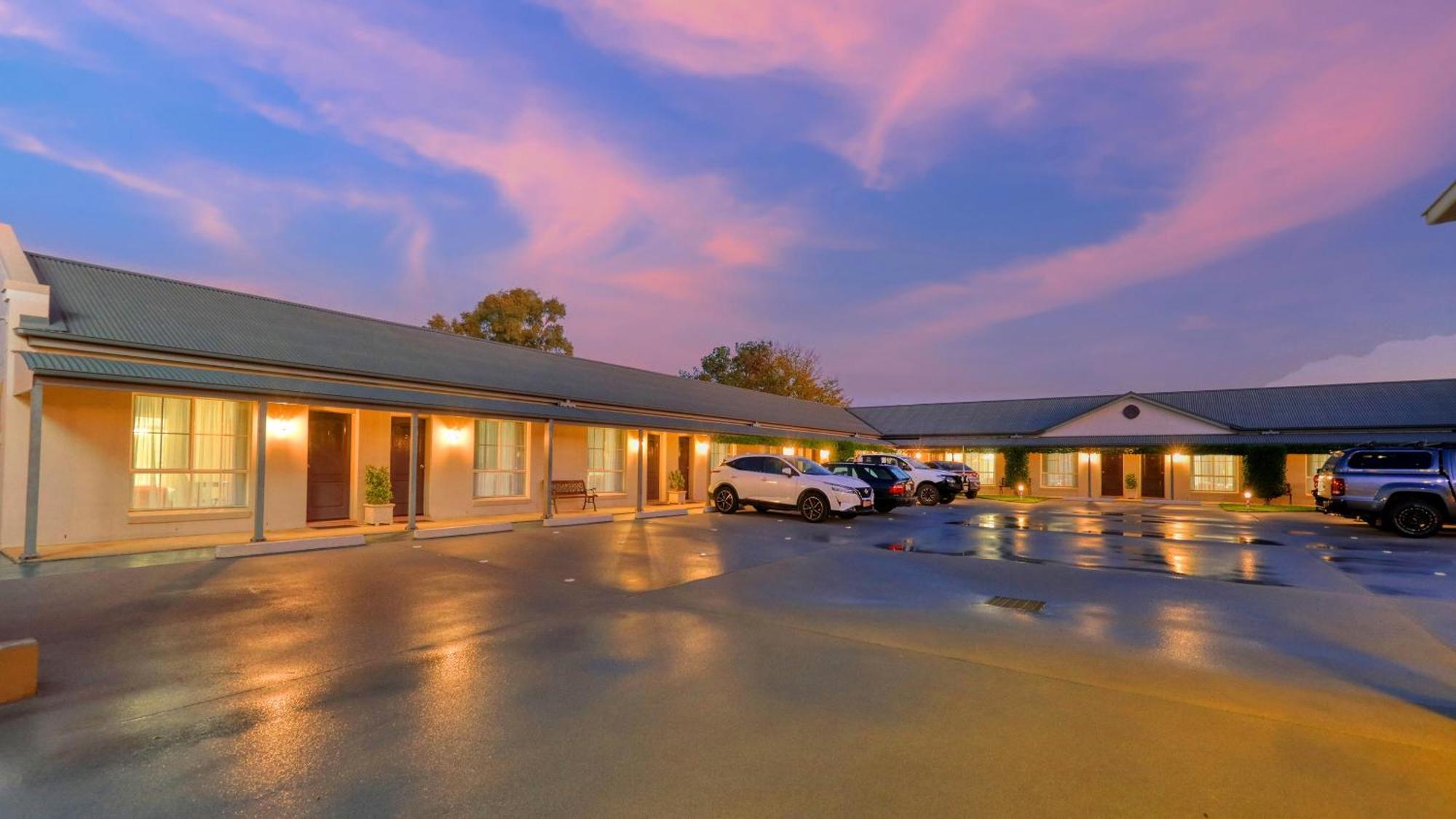 Breakout Motor Inn Cowra Εξωτερικό φωτογραφία